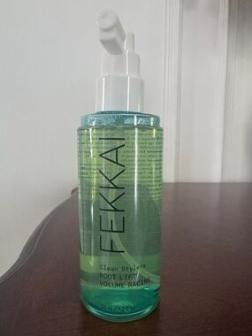 Fekkai Clean Stylers Root Lift volume booster